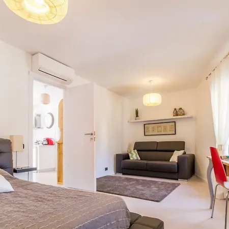 Antico Rione Apartment *
